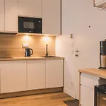 2homerent Shellter Natural 아파트